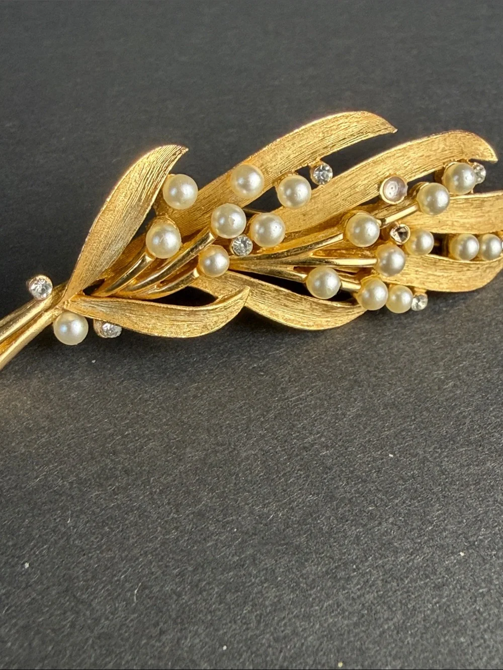 Trifari elegant brooch